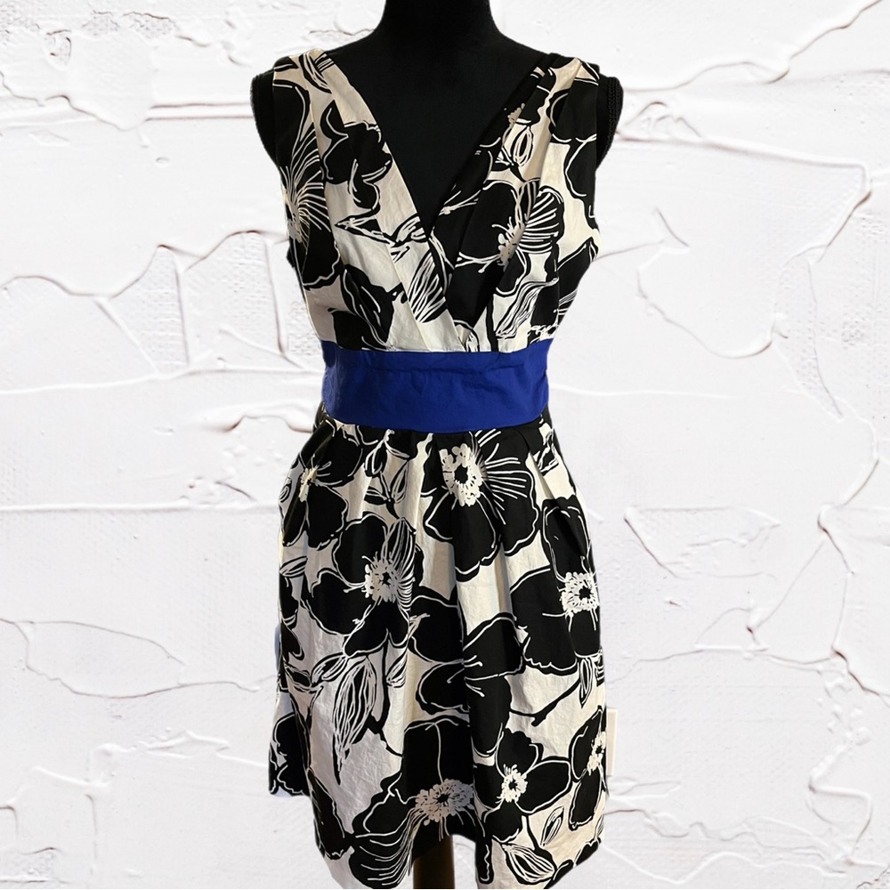 Women’s Sleeveless Summer Dress